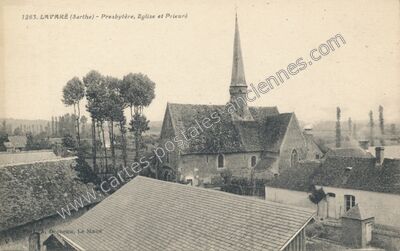 Carte postale ancienne Presbytère, Église et Prieuré — Lavaré (Sarthe)