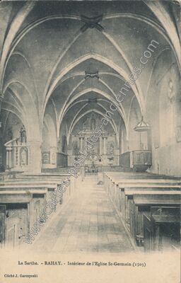 Carte postale ancienne Intérieur de l'Eglise St-Germain — Rahay (Sarthe)