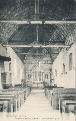 Carte postale ancienne Intérieur de l'Eglise — Sceaux-sur-Huisne (Sarthe)