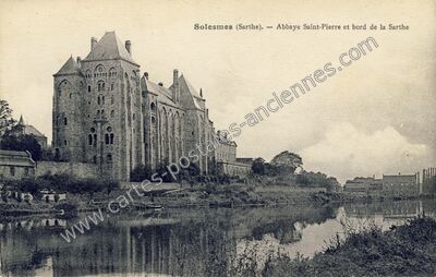 Carte postale ancienne Abbaye Saint-Pierre et bord de la Sarthe — Solesmes (Sarthe)