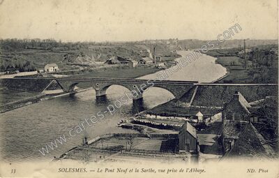 Carte postale ancienne Le Pont Neuf et la Sarthe, vue prise de l'Abbaye — Solesmes (Sarthe)