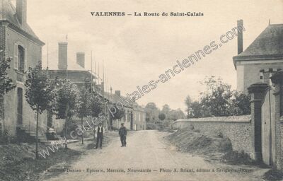 Carte postale ancienne La Route de Saint-Calais — Valennes (Sarthe)