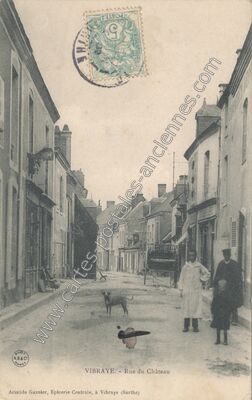Carte postale ancienne Rue du Château — Vibraye (Sarthe)