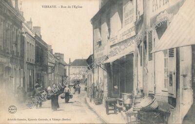 Carte postale ancienne Rue de l'Eglise — Vibraye (Sarthe)
