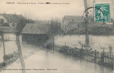 Carte postale ancienne Une Crue de la Braye - L'Usine Cénère envahie par les eaux — Vibraye (Sarthe)