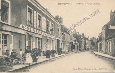 Carte postale ancienne Centre de la rue du Château — Vibraye (Sarthe)