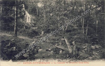 Carte postale ancienne La Cascade de Brisecou (sous bois) — Autun (Saône-et-Loire)