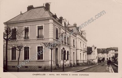 Carte postale ancienne Hôtel des Postes & Caisse d'Épargne — Charolles (Saône-et-Loire)