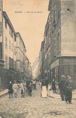 Carte postale ancienne Rue de la Barre — Mâcon (Saône-et-Loire)
