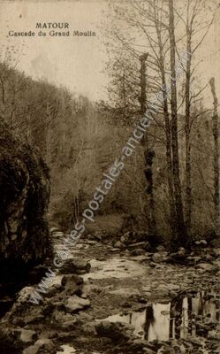 Carte postale ancienne Cascade du Grand Moulin — Matour (Saône-et-Loire)