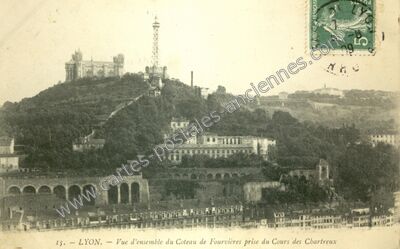 Carte postale ancienne Vue d'ensemble du Coteau de Fourvières prise du Cours des Chartreux — Lyon (Rhône)