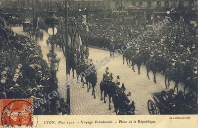Carte postale ancienne Voyage Présidentiel. - Place de la République — Lyon (Rhône)