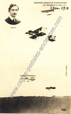 Carte postale ancienne Grande Semaine d'Aviation - Les Aéroplanes en plein vol — Lyon (Rhône)