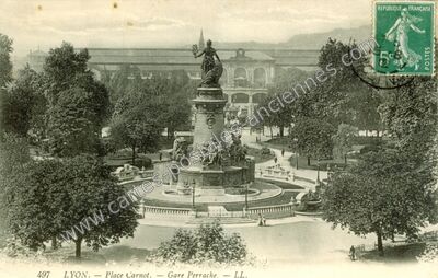 Carte postale ancienne Place Carnot. — Gare Perrache — Lyon (Rhône)