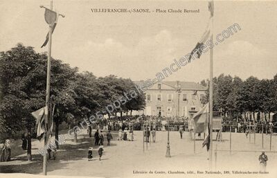 Carte postale ancienne Place Claude Bernard — Villefranche-sur-Saône (Rhône)