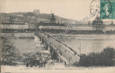 Carte postale ancienne Pont de la Guillotière - Hôtel-Dieu et Coteau de Fourvière — Lyon (Rhône)