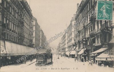 Carte postale ancienne Rue de la République — Lyon (Rhône)