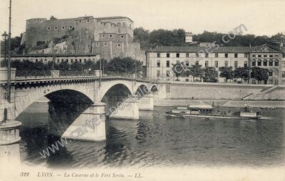 Carte postale ancienne La Caserne et le Fort Serin — Lyon (Rhône)