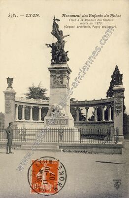 Carte postale ancienne Monument des Enfants du Rhône — Lyon (Rhône)