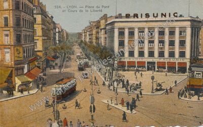 Carte postale ancienne Place du Pont et Cours de la Liberté — Lyon (Rhône)