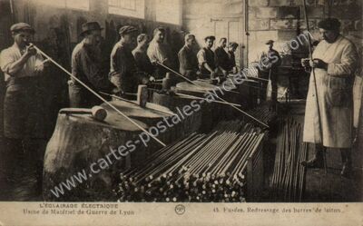 Carte postale ancienne Usine de Matériel de Guerre — Lyon (Rhône)
