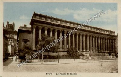 Carte postale ancienne Le Palais de Justice — Lyon (Rhône)