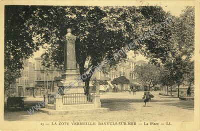 Carte postale ancienne La Côte Vermeille. La Place — Banyuls-sur-Mer (Pyrénées-Orientales)