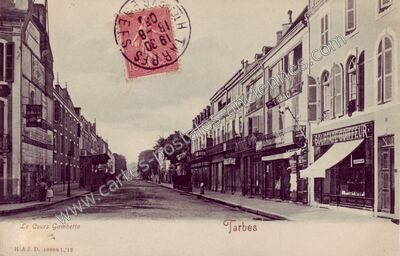 Carte postale ancienne Le Cours Gambetta — Tarbes (Hautes-Pyrénées)