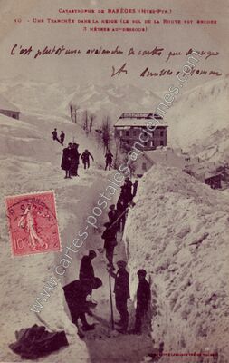 Carte postale ancienne Une tranchée dans la neige — Barèges (Hautes-Pyrénées)