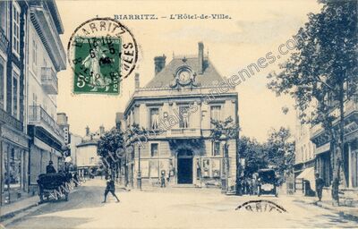 Carte postale ancienne L'Hôtel-de-Ville — Biarritz (Pyrénées-Atlantiques)
