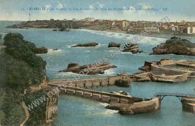 Carte postale ancienne Vue d'ensemble du Port des Pêcheurs et de la Grande Plage — Biarritz (Pyrénées-Atlantiques)