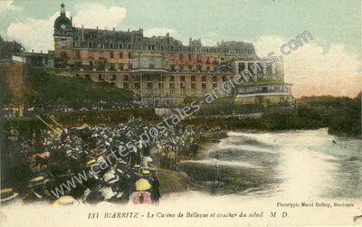 Carte postale ancienne Le Casino de Bellevue et coucher du soleil — Biarritz (Pyrénées-Atlantiques)
