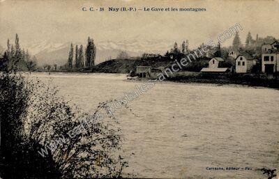 Carte postale ancienne Le Gave et les montagnes — Nay (Pyrénées-Atlantiques)