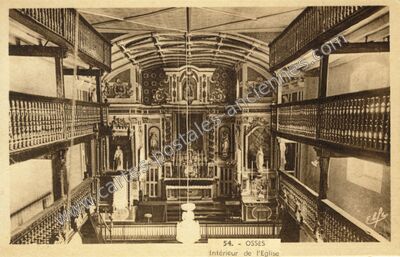 Carte postale ancienne Intérieur de l'Eglise — Ossès (Pyrénées-Atlantiques)