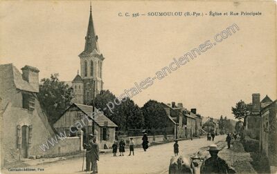 Carte postale ancienne Église et Rue Principale — Soumoulou (Pyrénées-Atlantiques)
