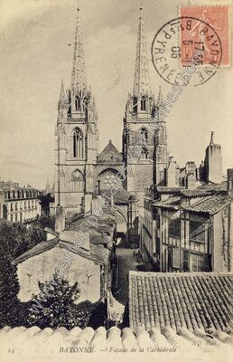 Carte postale ancienne Façade de la Cathédrale — Bayonne (Pyrénées-Atlantiques)