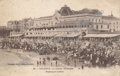 Carte postale ancienne Le Casino Municipal Municipal Casino — Biarritz (Pyrénées-Atlantiques)