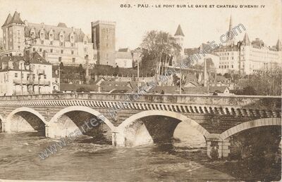 Carte postale ancienne Le Pont sur le gave et château d'Henri IV — Pau (Pyrénées-Atlantiques)