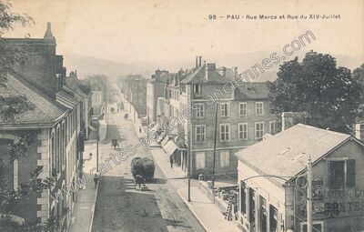 Carte postale ancienne Rue Marca et Rue du XIV-Juillet — Pau (Pyrénées-Atlantiques)