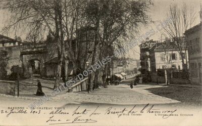 Carte postale ancienne Le Château Vieux — Bayonne (Pyrénées-Atlantiques)