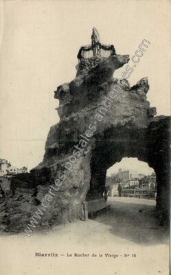 Carte postale ancienne Le Rocher de la Vierge — Biarritz (Pyrénées-Atlantiques)