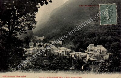 Carte postale ancienne Vue plongeante — Eaux-Bonnes (Pyrénées-Atlantiques)