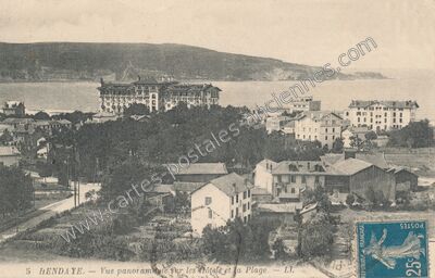 Carte postale ancienne Vue panoramique sur les Hôtels et a Plage — Hendaye (Pyrénées-Atlantiques)