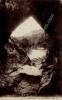 Carte postale ancienne Le Pas de Roland — Itxassou (Pyrénées-Atlantiques)