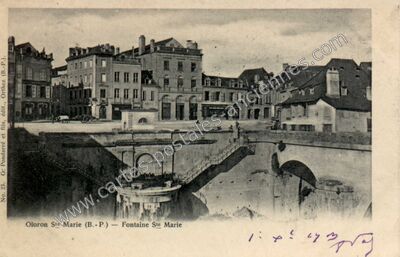 Carte postale ancienne Fontaine Ste Marie — Oloron-Sainte-Marie (Pyrénées-Atlantiques)