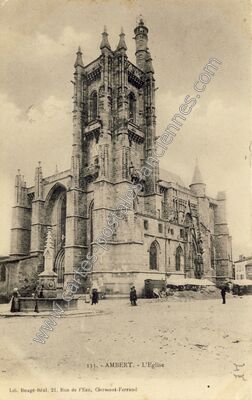 Carte postale ancienne L'Eglise — Ambert (Puy-de-Dôme)
