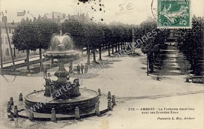 Carte postale ancienne La Fontaine desAllées avec ses Grandes Eaux — Ambert (Puy-de-Dôme)