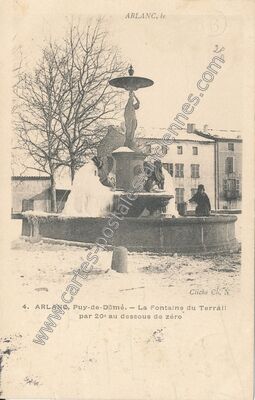 Carte postale ancienne La Fontaine du Terrail par 20° au dessous de zéro — Arlanc (Puy-de-Dôme)
