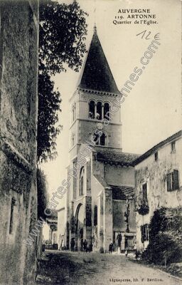 Carte postale ancienne Quartier de l'Eglise — Artonne (Puy-de-Dôme)
