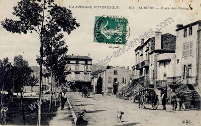 Carte postale ancienne Place des Ramacles — Aubière (Puy-de-Dôme)